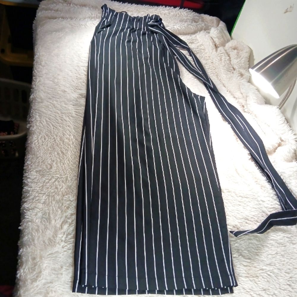NWOT Hanna Nikole High Waisted Striped Wide Leg Palazzo Pants Woman 22W.